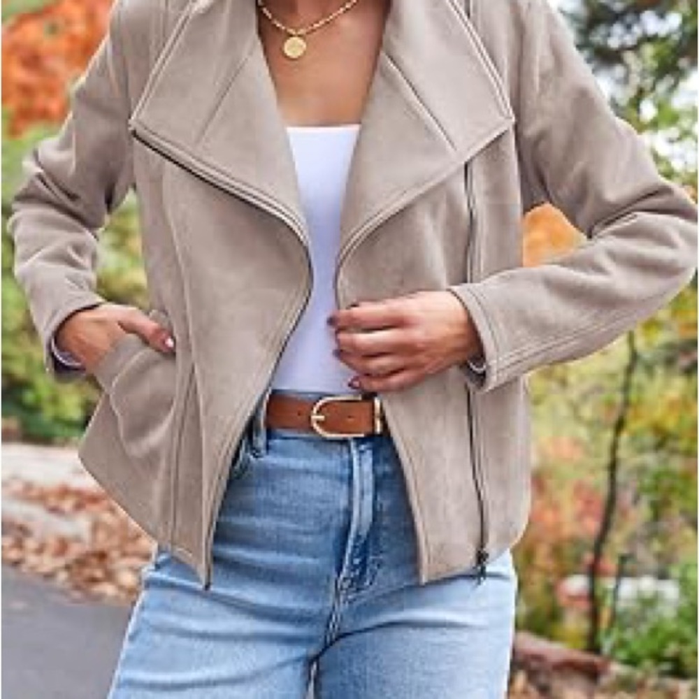 NWT Women's faux suede Jacket, light tan with a pink hue, minimalist office